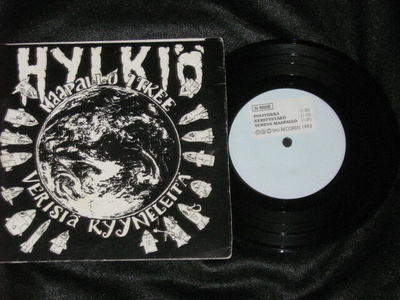 HYLKIÖ maapallo itkee verisiä... EP -1993- ..shj/300 tehty..