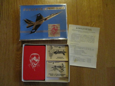 KOELENTÄJÄ / PROVFLYGAREN korttipeli KUVATAIDE  1596 * lento