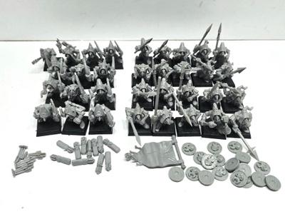 WHFB - 33kpl Night Goblin figuureita [F48]