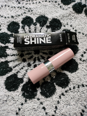 ~Avon Hydramatic Shine -huulipuna~ bright pink