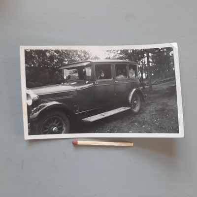 valok komea Suomi auto v-30