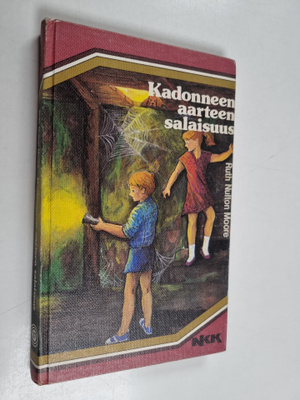 Ruth Nulton Moore : Kadonneen aarteen salaisuus
