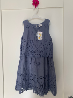 Uusi Ciraf mekko koko 134 cm