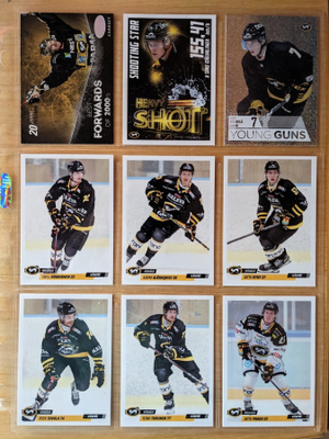 Kärpät -pelaajien kortteja 36 kpl (sis. 3 erikoiskorttia)