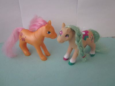 Vintage Lanard ponies 1994