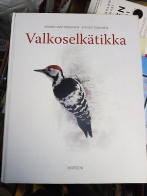 MARTIKAINEN :  VALKOSELKÄTIKKA ( SIS POSTIKULU  )