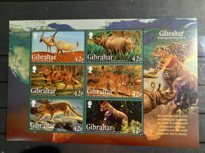 UHANALAISET ELÄIMET eläinaiheinen blokki 1 GIBRALTAR **
