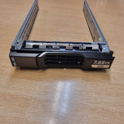 Dell SAS levykelkka (7.68 Gb)