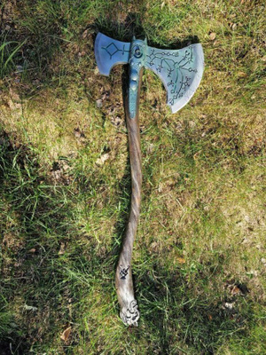 KRATOS AXE PROP 1:1 scale - HEAD HUNTER STORE.