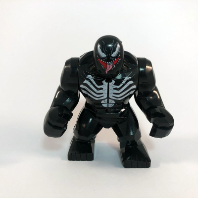 SUPER HEROES - Figuuri VENOM ( BIG Figure )