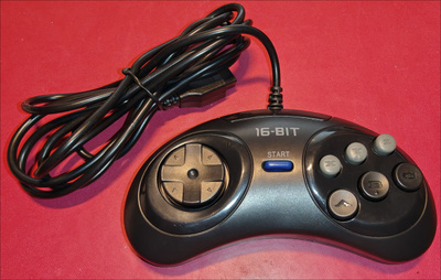 SEGA Mega Drive 6-Näppäinen peliohjain 1,7m johdolla #31645