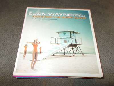 CDS JAN WAYNE ** 1,2,3, KEEP THE SPIRIT ALIVE **