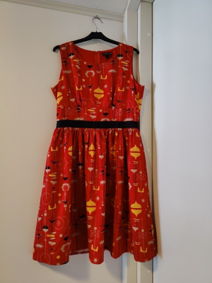 Sourpuss mekko koko XL