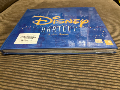 Robert Tieman: Disney aarteet (avaamaton, muoveissa)