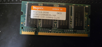 Hynix 256MB DDR 333MHz CL2.5 HYMD232M646C6-J AA muistikampa