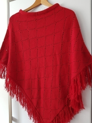 Punainen Neuleponcho/ Poncho Neule - koko M