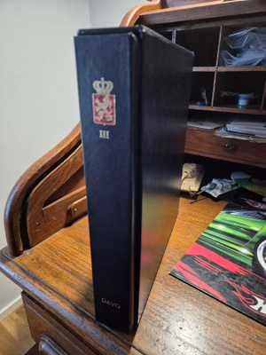 DAVO-kansio 2007-2014 kaikki merkit, n.453 ikimerk.