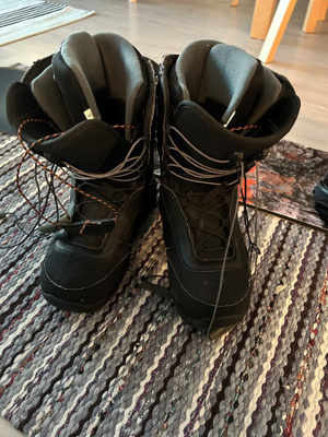 Lumilautailukengät Nitro Vagabond TLS