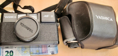 VANHA Kamera yashica MF-2