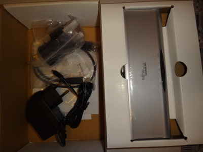 FUJITSU SIEMENS port replicator usb pro4 käyttämätön