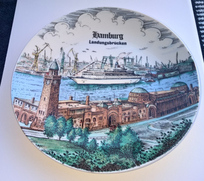 KORISTELAUTANEN HAMBURG
