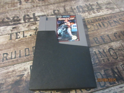 NES RoboCop (L) NES-CP-EEC
