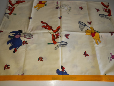 Verhokappa : Nalle Puh kappa 49x272cm