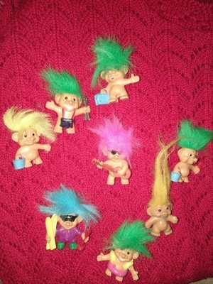 Peikko perhe 8 kpl koko noin 4 cm