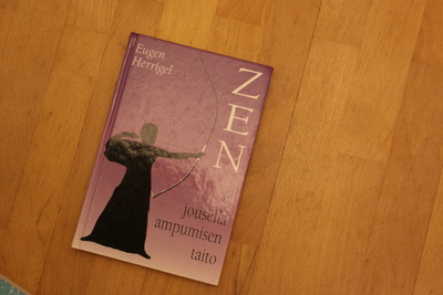 Eugen Herrigel Zen ja Jousella Ampumisen Taito A3