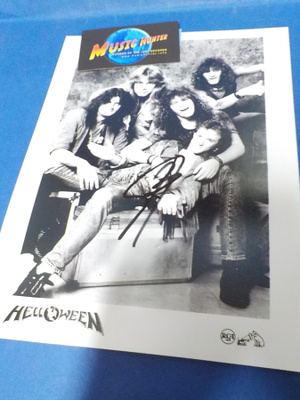 HELLOWEEN PROMOKUVA NIMMARILLA