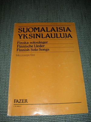 Nuottikirja Suomalaisia yksinlauluja