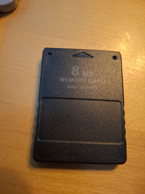 PS2 8 MB muistikortti