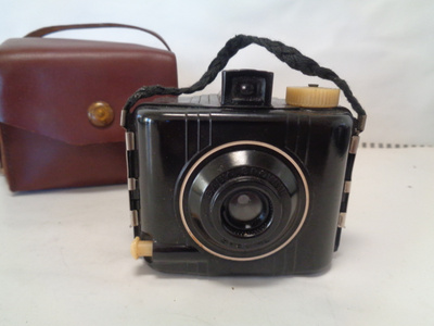 KAMERA BABY BROWNIE SPECIAL