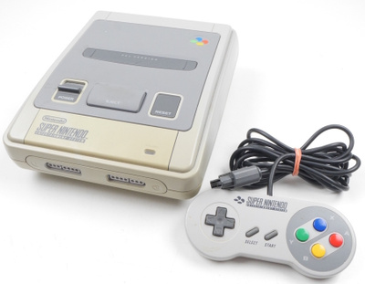 Super Nintendo Console (SNES)