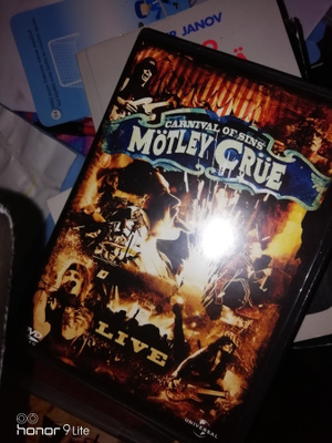 Motley crüe Carnival of sins LIVE
