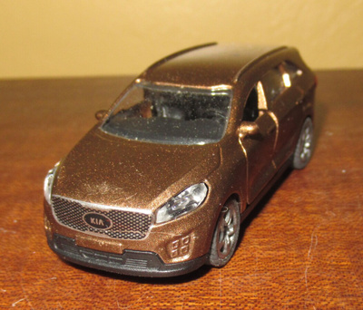 Kia Sorento farmariauto Siku pienoismalli pit. n 8cm