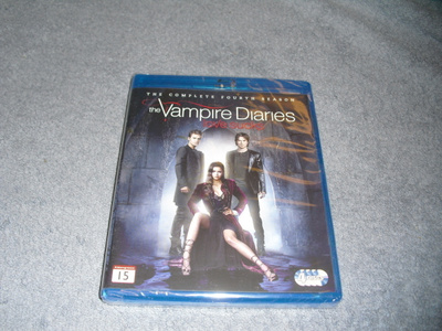THE VAMPIRE DIARIES (4-kausi) BD, UUSI***