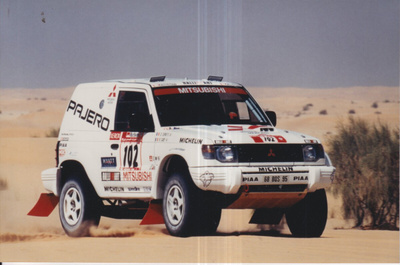 Auto, Pajero Mitsubishi, ralliauto    e91