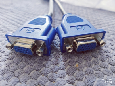 DVI-D - VGA splitter