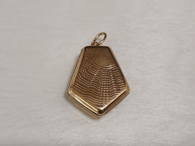 Vintage Medaljonki riipus aurinko käsityö kaiverrettu