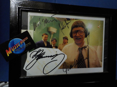 KUMMELI TAULU NELJÄLLÄ NIMMARILLA