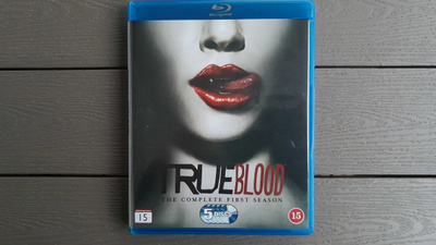 BD: True Blood - 1 Kausi. 5xBD (2011)