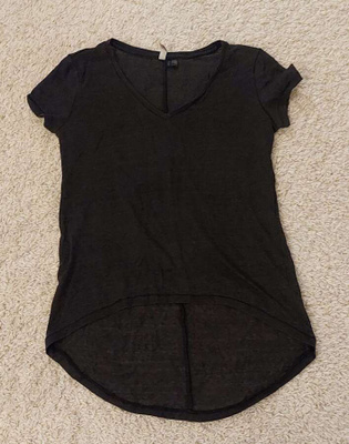Harmaa naisten t-paita koko XS H&M pyöristetty helma