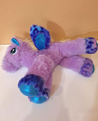 Violetti yksisarvinen pehmo