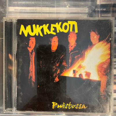 NUKKEKOTI - Puistossa cd