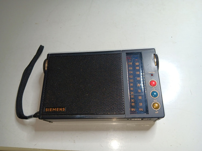 Matkaradio Siemens RK 615