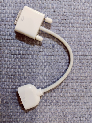 DVI-D - VGA adapteri