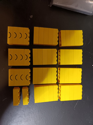 Lego 2 x 4 keltainen