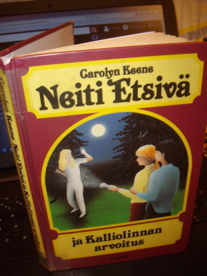 Keene: Neiti Etsivä ja Kalliolinnan arvoitus ( Sis. psk )