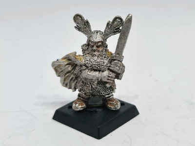 WHFB - Ironclaw Gothic Dwarf White Fox [G75]